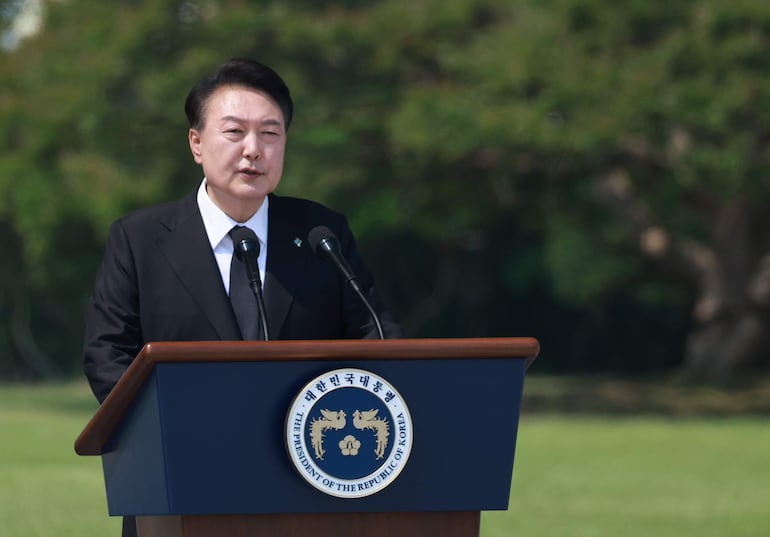 Seoul (Korea, Republic Of), 06/06/2024.- South Korean President Yoon Suk Yeol delivers a Memorial Day speech at Seoul National Cemetery in Seoul, South Korea, 06 June 2024. (Corea del Sur, Seúl) EFE/EPA/YONHAP SOUTH KOREA OUT
