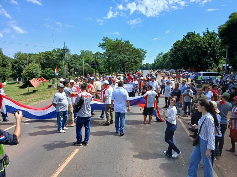 Coronel Oviedo protesta