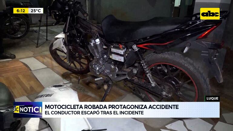 Video: Motocicleta robada protagonizó accidente y luego fue abandonada