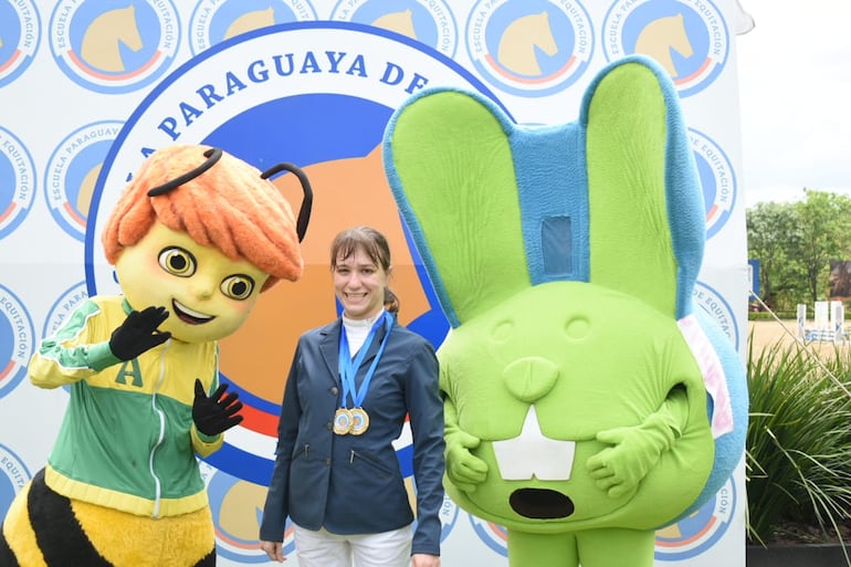 María Fernanda Maldonado, vicecampeona en la categoría Mayores 0.60 metro.