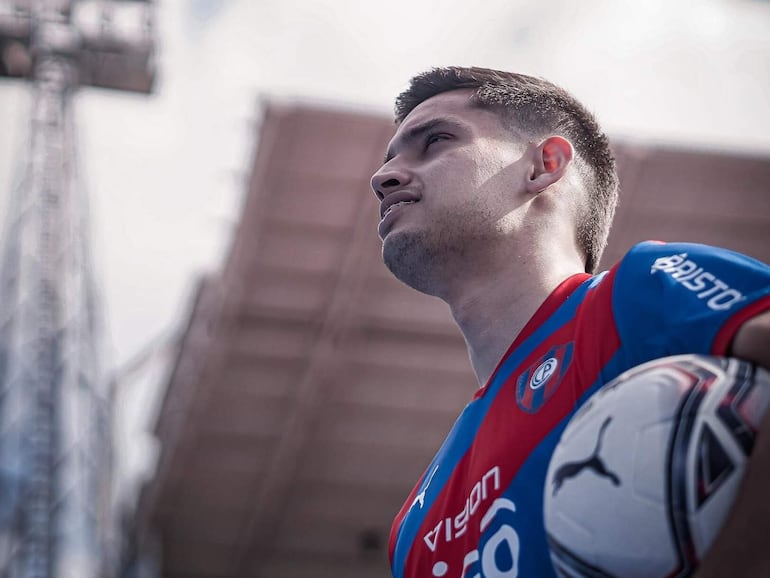 Damián Bobadilla, jugador de Cerro Porteño.