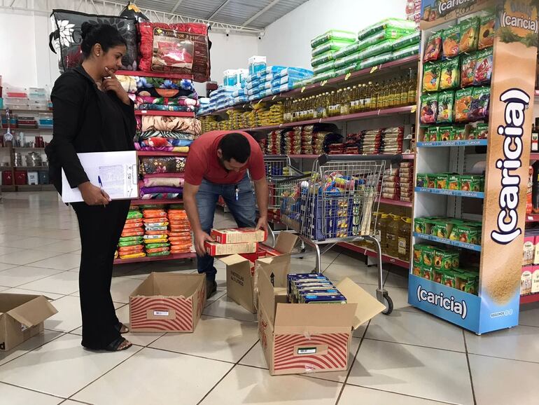 Inspectores de la Municipalidad de Saltos encontraron productos vencidos en el 90 por ciento de los locales verificados