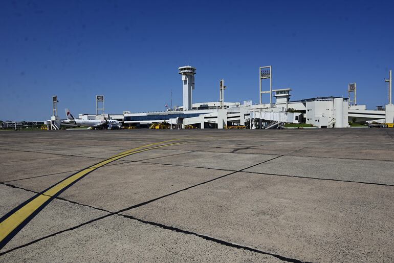 Imágenes de la pista del Aeropuerto Internacional Silvio Pettorossi.