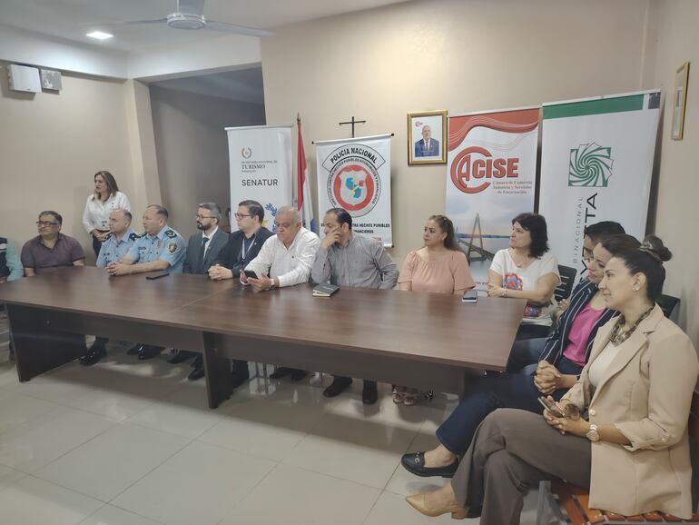 Presentan campaña “antiestafas” en Itapúa ante aumento de fraudes a turistas