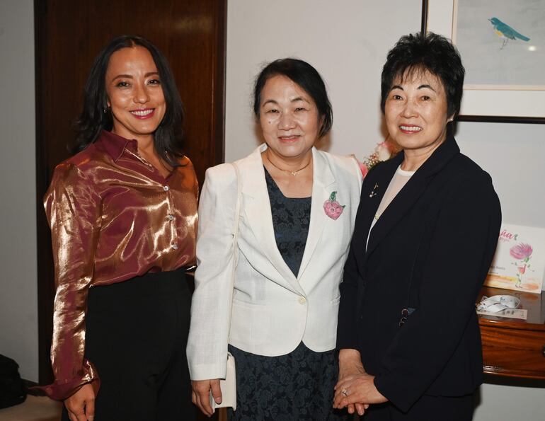 Emi Moriya, Luisa Goto y Kasumi Uchiyamada.