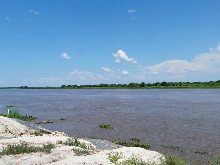 El río sigue creciendo aunque de forma lenta en la zona norte.