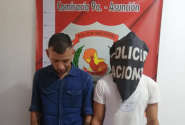 Estos dos hombres fueron capturados por la Policía y son sindicados como presuntos "asalta Bolt".