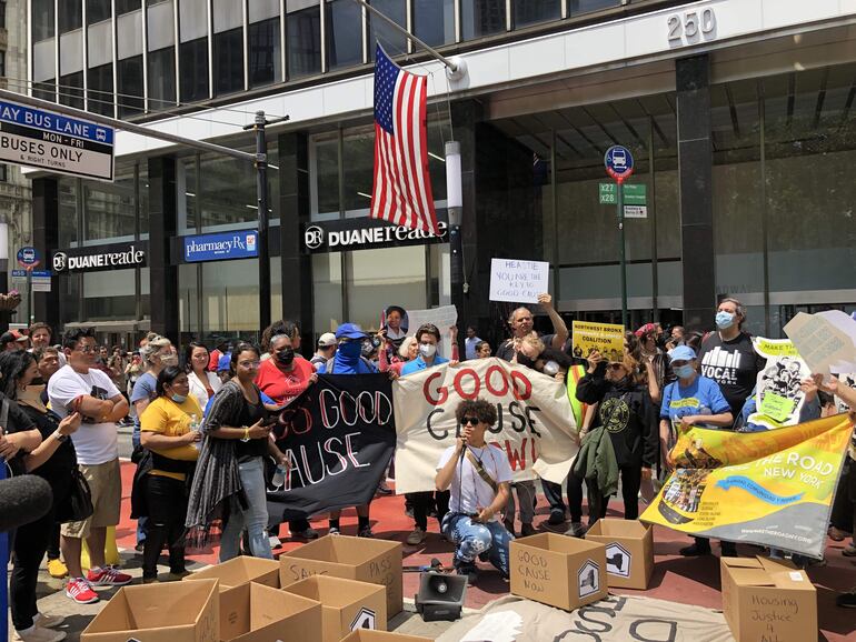 Los dueños de un complejo de viviendas de El Bronx (Nueva York) que fueron acusados de discriminar a los inquilinos de bajos ingresos pagarán a la ciudad un millón de dólares, además de comprometerse a asegurar 850 apartamentos para este colectivo, según anunció el Ayuntamiento este jueves. Foto ilustrativa.