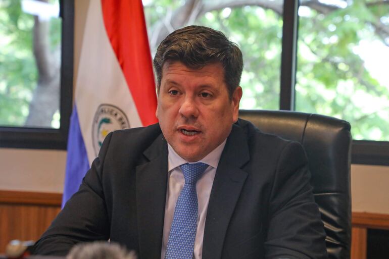 El ministro de Industria y Comercio, Javier Giménez, en una imagen de archivo. El mismo integró el equipo negociador de la tarifa de Itaipú.