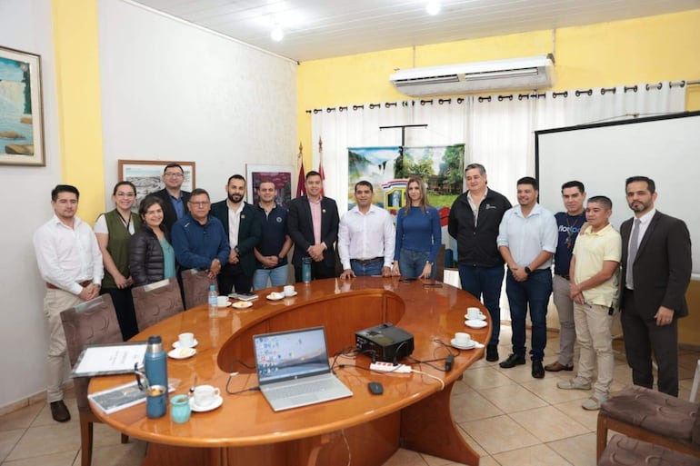 Este miércoles se llevó a cabo la segunda reunión entre autoridades de Ciudad del Este y Presidente Franco sobre la cuestión de límites.