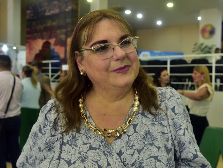 Rosanna Fustagno, representante de Asatur.