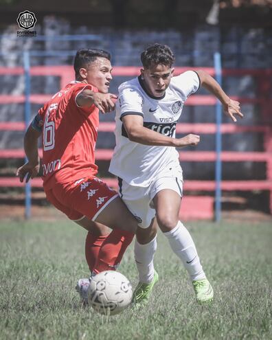 Olimpia derrotó a Nacional y esta jornada se enfrentará a Trinidense