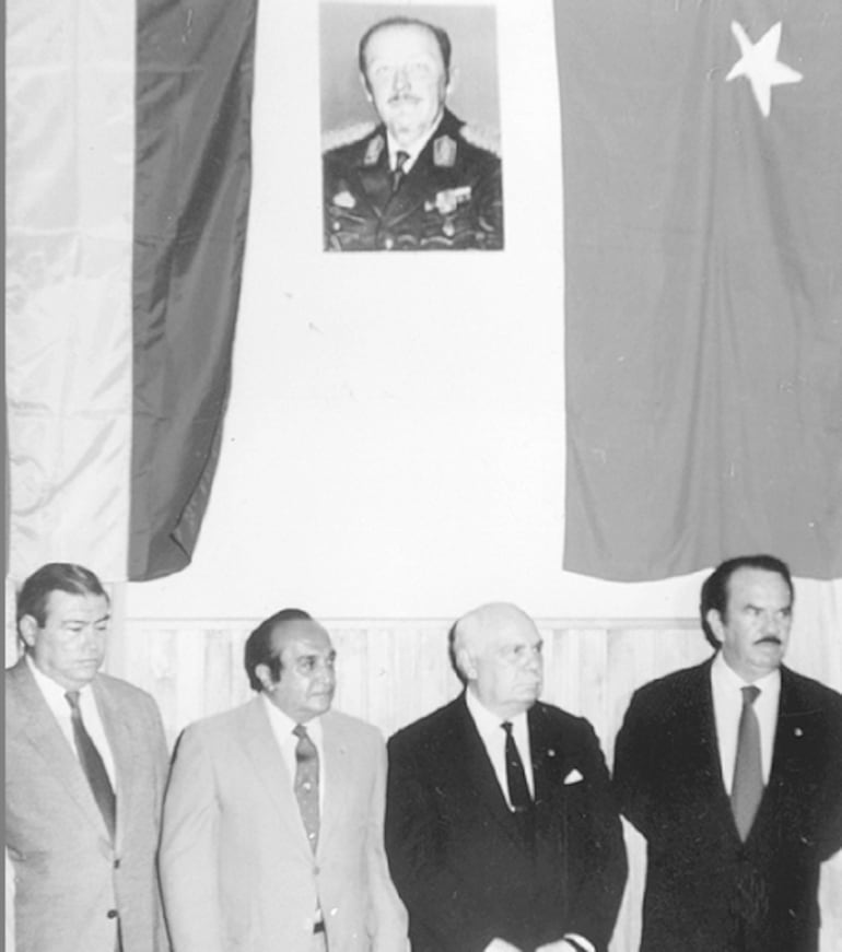 Cuatrinomio de Oro: (de izquierda a derecha) J. Eugenio Jacquet, Mario Abdo Benítez, Sabino Augusto Montanaro y Adan Godoy Jimenez.