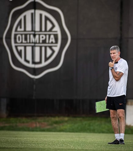 Martín Palermo cumple hoy 51 años. Lo festejará con la familia franjeada, que palpita con el título del Clausura.