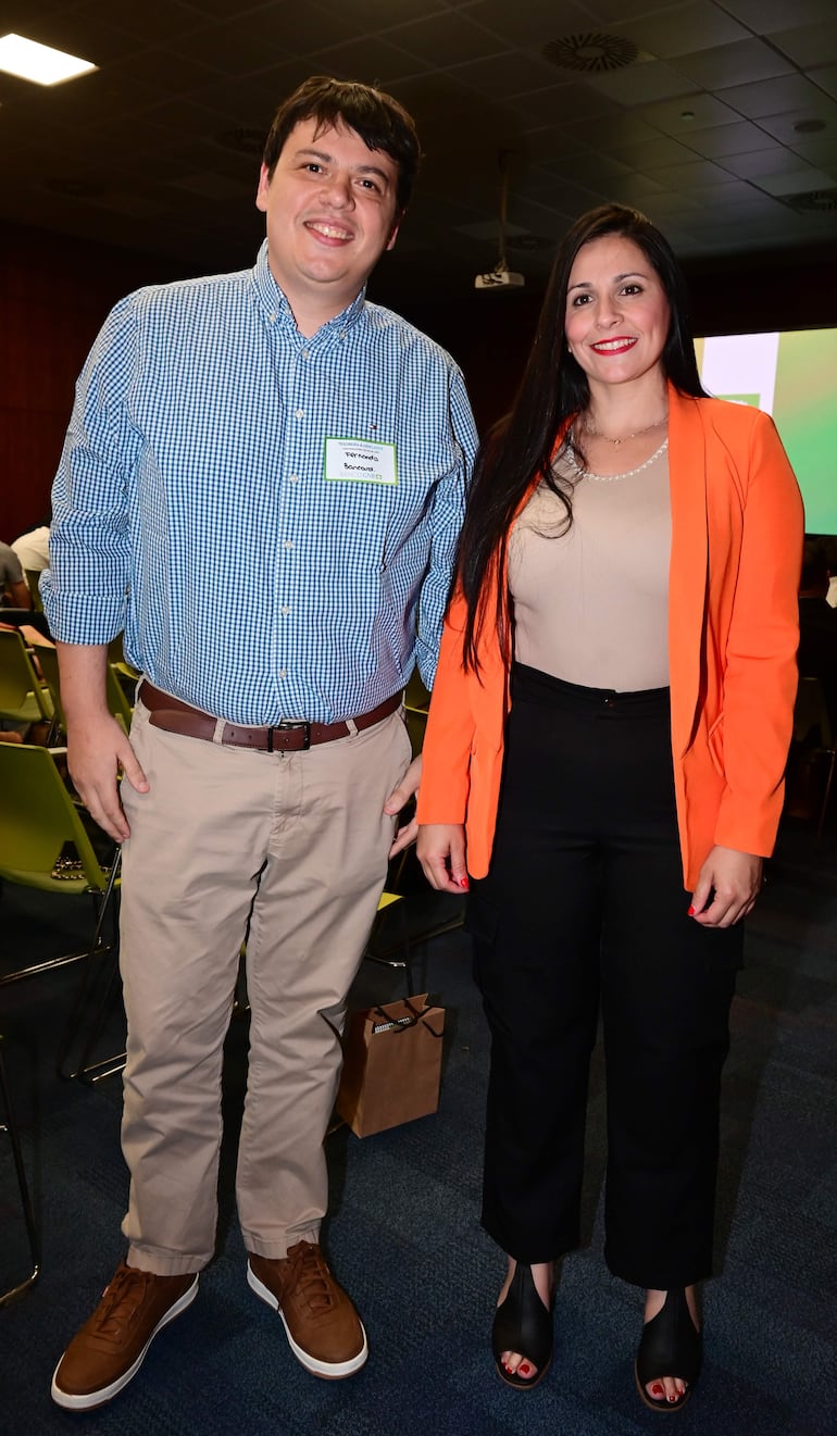 Fernando Rey y Johana Giménez.