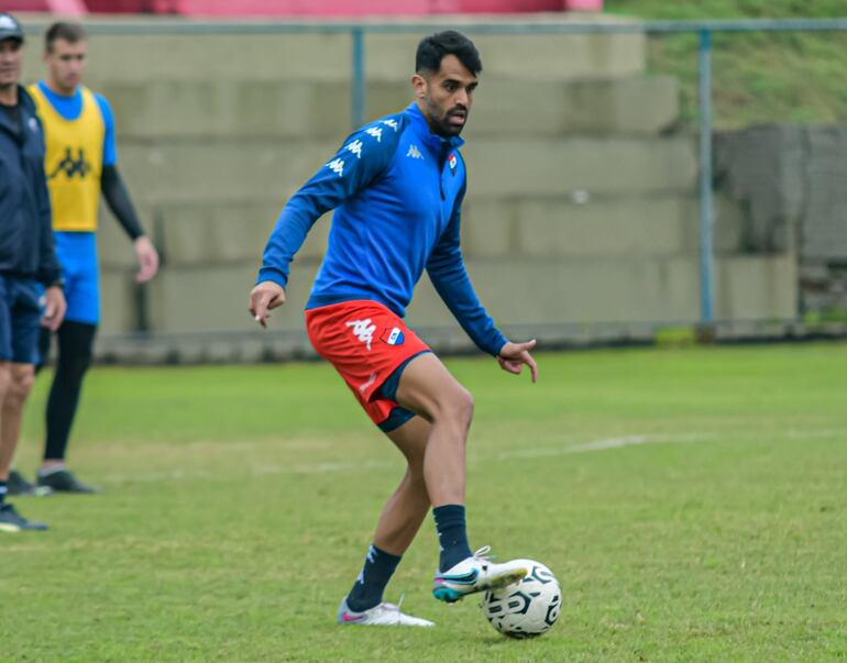 Carlos Rolón durante uno de sus últimos entrenamientos con la Academia.