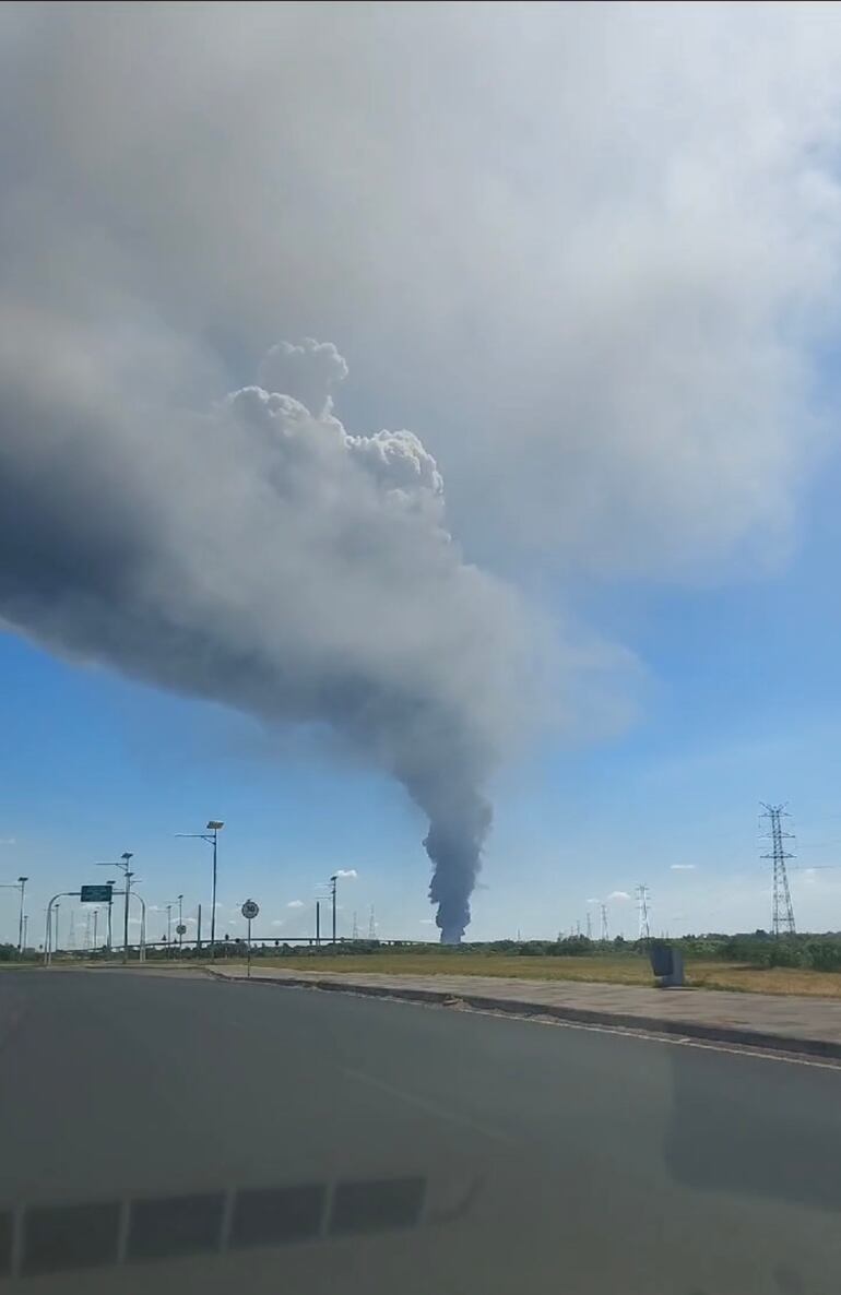 Incendio en puerto Fénix, Mariano Roque Alonso