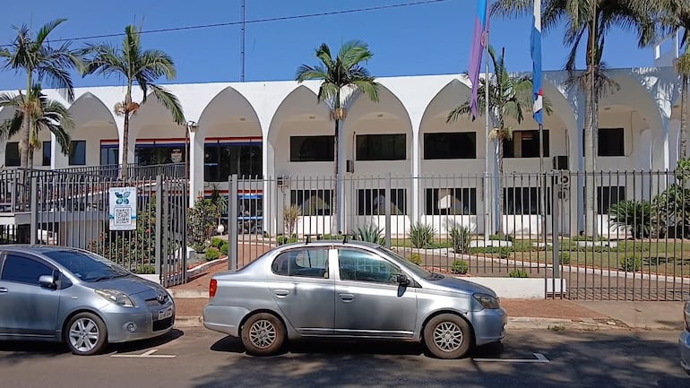 Gobernación del Guairá: denuncian supuesto despido injustificado de una mujer en etapa de lactancia