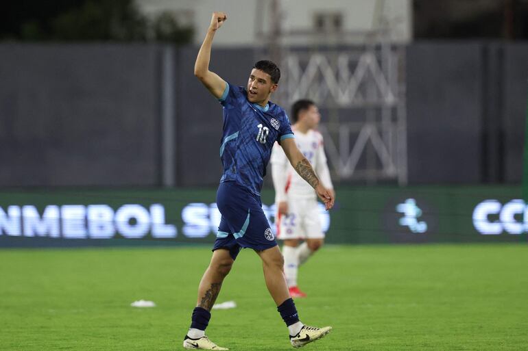 Luca Kmet anotó el gol del triunfo de Paraguay