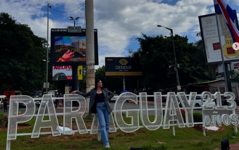 La influencer influencer Surthany Hejeij visitó Paraguay.