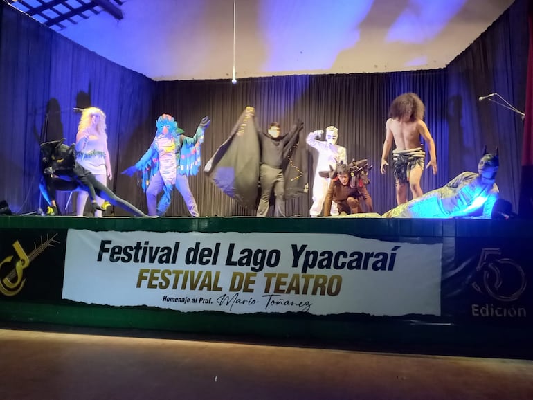 El teatro también es presentado en el festival con la participación de jóvenes, niños y adultos que se destacan con sus arte.