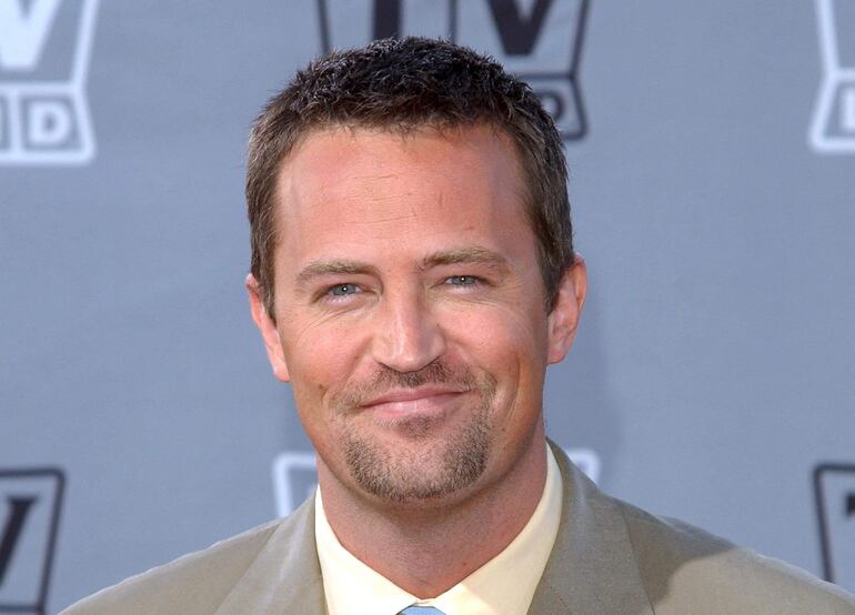 Matthew Perry, actor conocido por su participación en la serie Friends, falleció recientemente como consecuencia del abuso de la ketamina. (Photo by Chris Delmas / AFP)