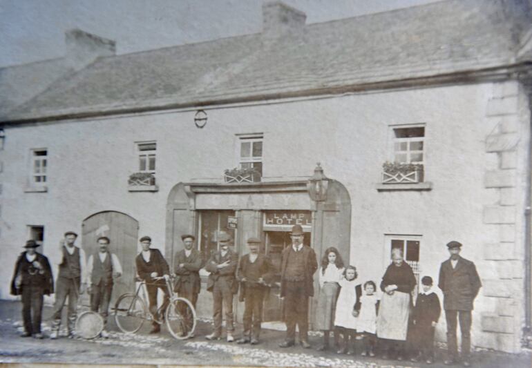 The Lamp Hotel, Stoneyford, circa 1910.