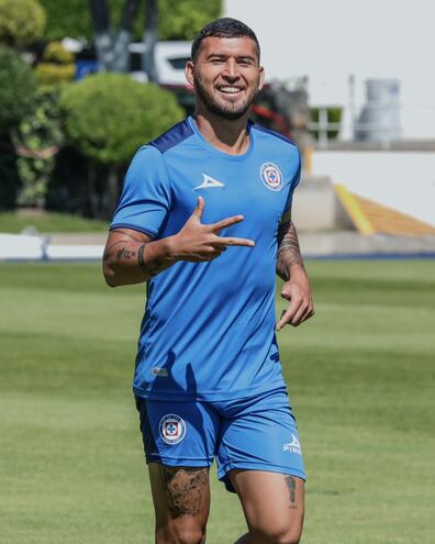 Juan Escobar, zaguero paraguayo del Cruz Azul