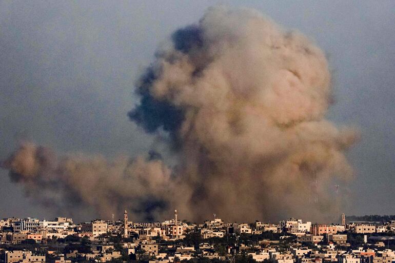 Ataques del ejército israelí en el sur de la Franja de Gaza.