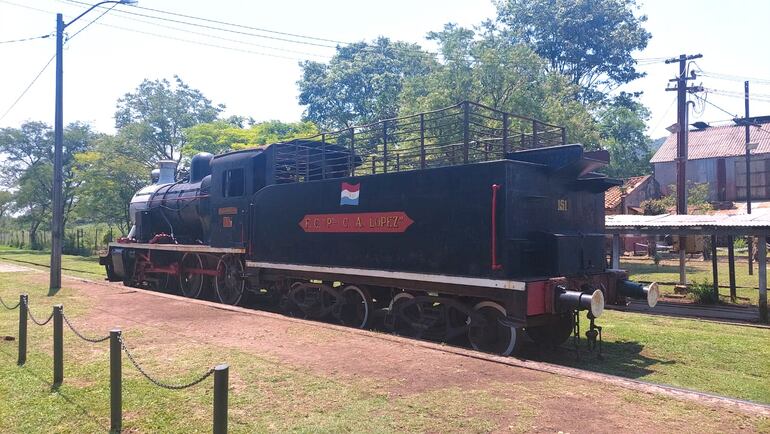 Proponen realizar un recorrido de 500 metros por las vías de tren en locomotora y la zorra.