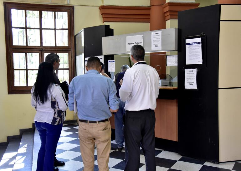 Los pequeños contribuyentes designados deben gestionar el timbrado en la oficina de atención de la DNIT en Asunción.