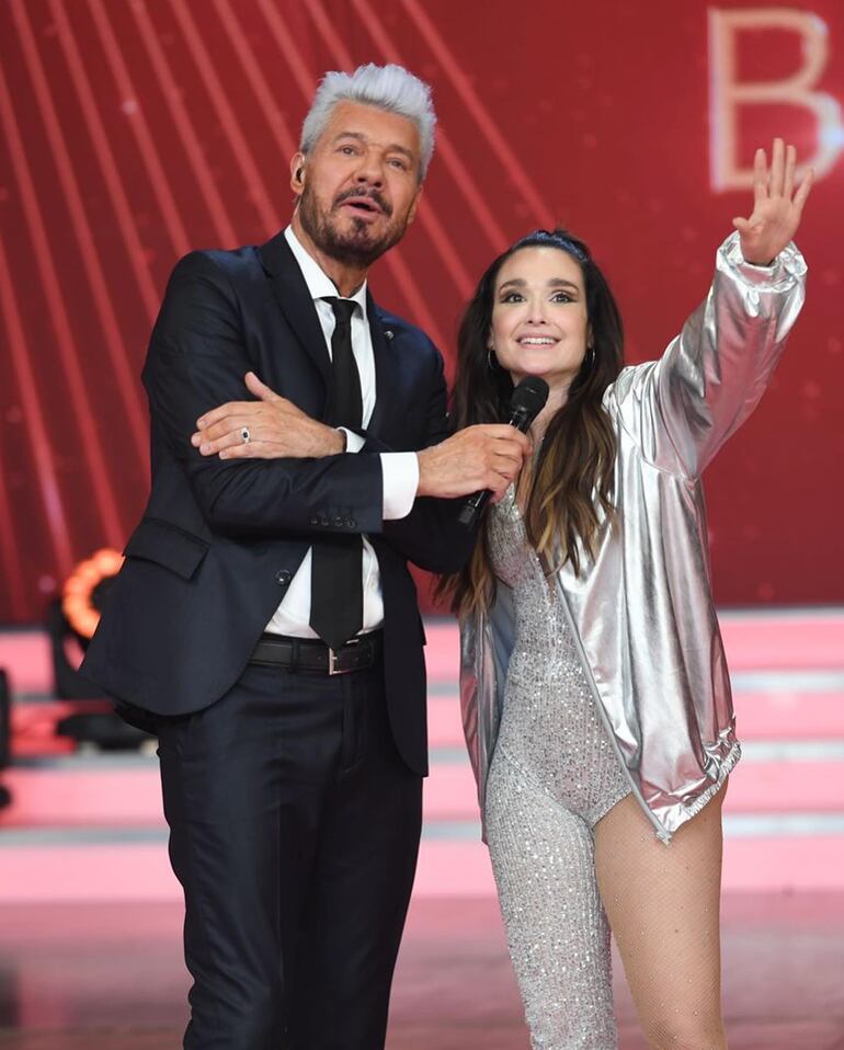 Lali González junto a Marcelo Tinelli, el pasado lunes en su debut en la pista del Bailando 2023 de Argentina.