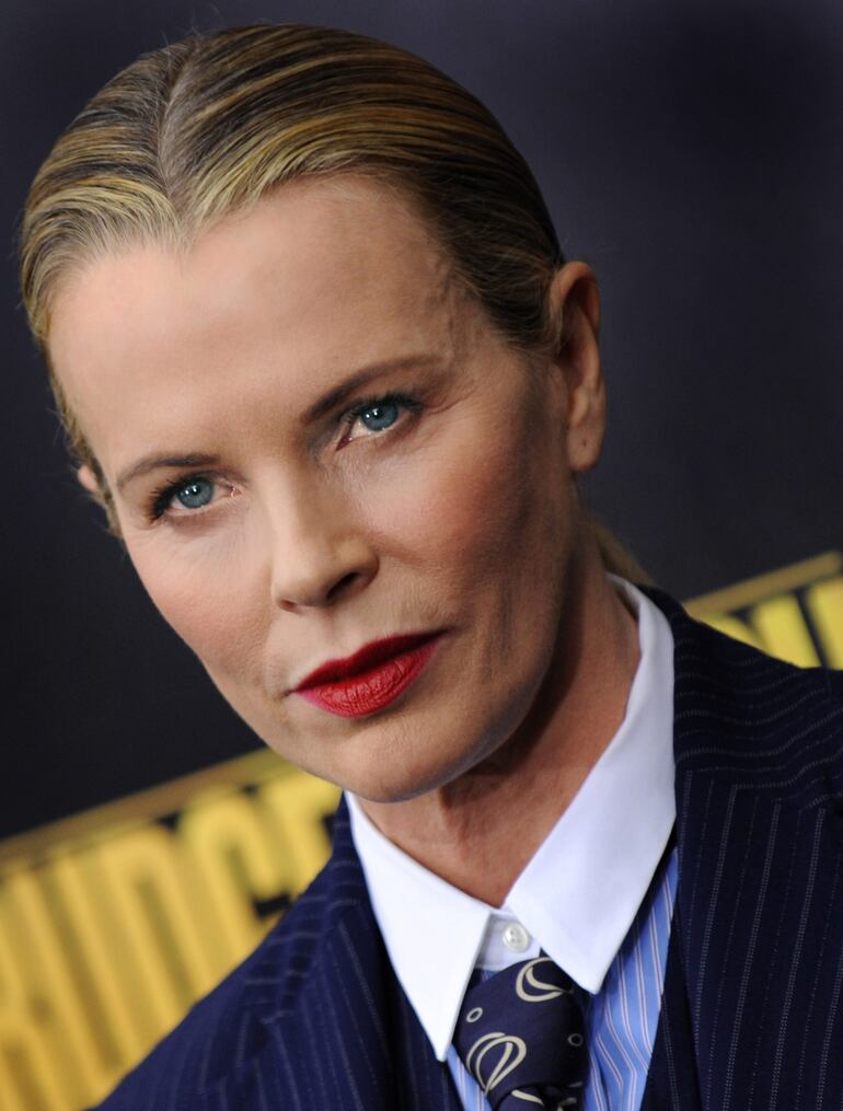 La actriz estadounidense Kim Basinger durante el estreno mundial de la película "Grudge Match" el 16 diciembre de 2013, en el Teatro Ziegfeld de Nueva York