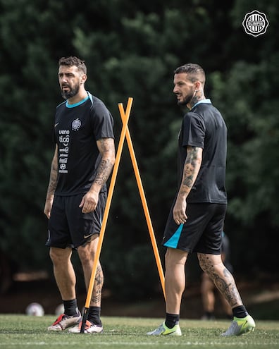 Lucas Pratto (36 años) y el reciente  incorporado Darío Benedetto (34), cartas de gol en  Olimpia.