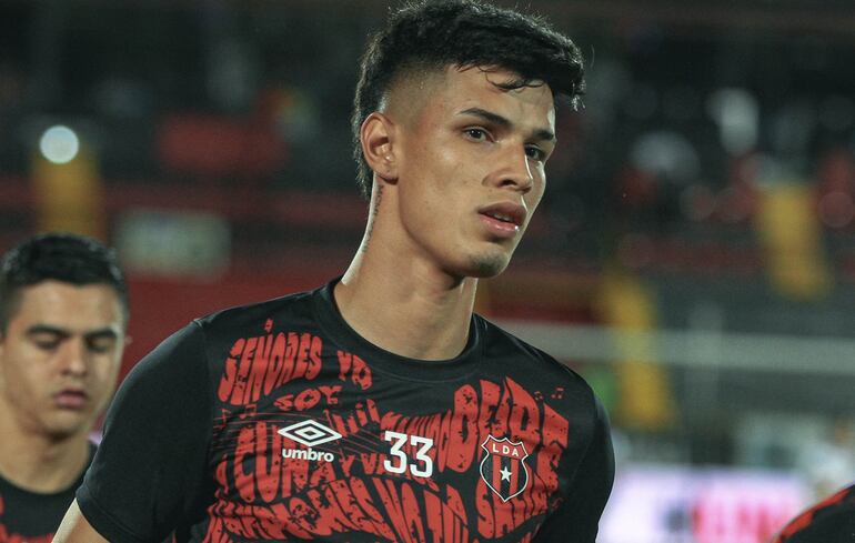 Fernando Lesme, delantero paraguayo de Liga Alajuelense de Costa Rica.