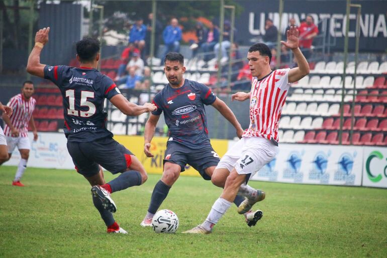 San Lorenzo y Fernando empataron a dos goles