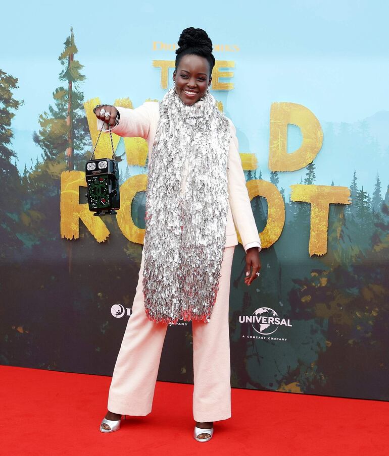 ¡Divina! La actriz keniana americana Lupita Nyong'o en la red carpet del London Film Festival. (EFE/EPA/ANDY RAIN)
