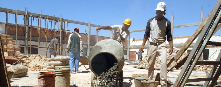 Los sectores 
de la construcción, la ganadería y las industrias fueron los más dinámicos en el desempeño de la economía durante el primer trimestre de este año. 
El impacto de la agricultura fue  del -10,9%.