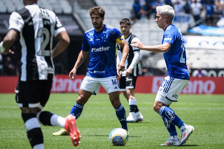 Cruzeiro perdió 2-1 con Corinthians por la fecha 33 de la Serie A de Brasil.