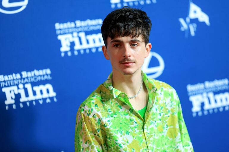 Timothée Chalamet recibió el Premio al Artista del Año de Arlington durante el Festival Internacional de Cine de Santa Bárbara.