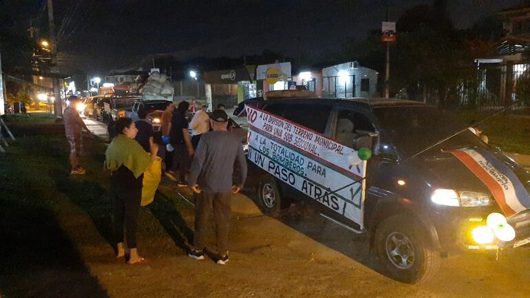 Pobladores de San Lorenzo piden al intendente tomar una decisión favorable a los bomberos de Reducto.