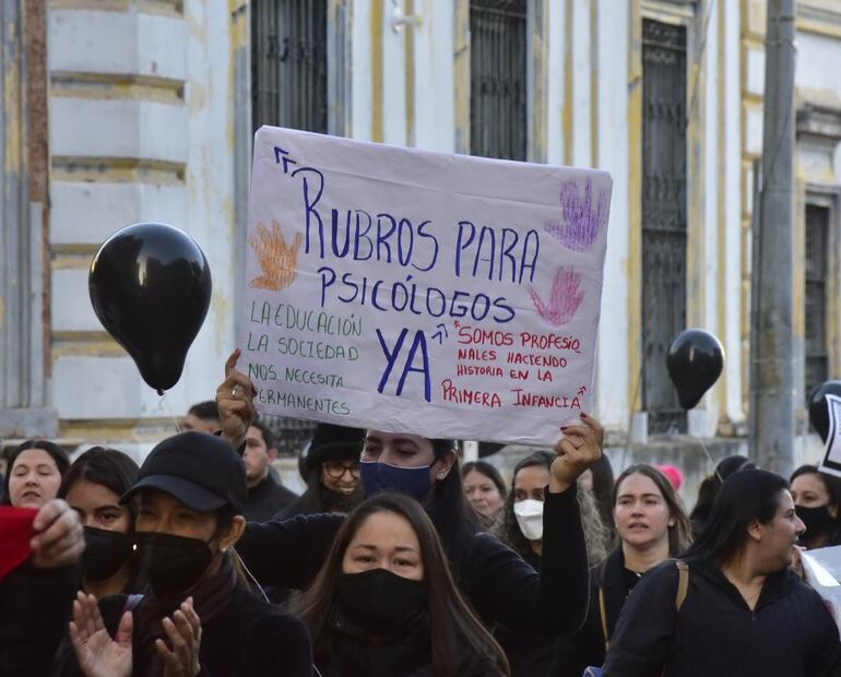 Manifestación de psicólogos del MEC.