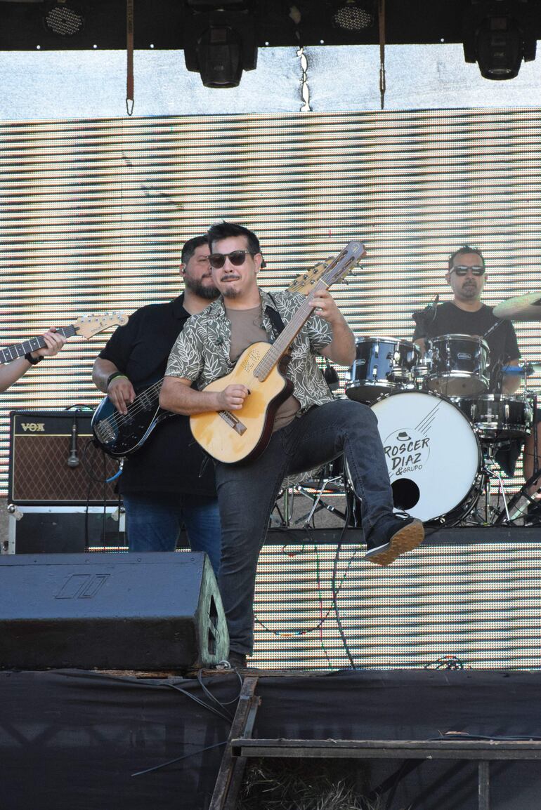 El showman Roscer Diaz en el Festival del Licor.