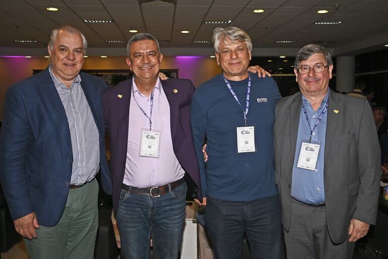 Daniel Menéndez, Italo Atencio, Marcos Manéa y Guillermo Rey.