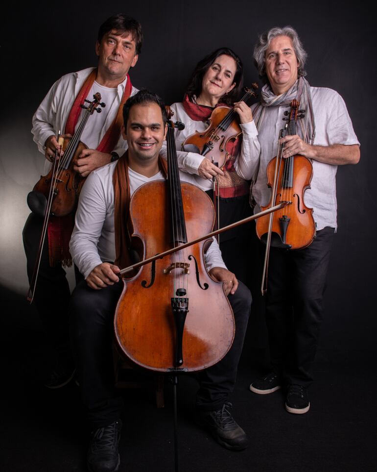 El cuarteto de cuerdas es uno de los cuerpos artísticos del Theatro Municipal de Sao Paulo, Brasil.