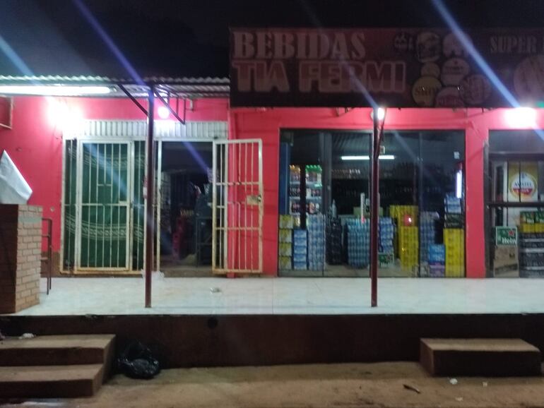 El asalto ocurrió frente a una bodega donde las víctimas fueron alcanzadas por los maleantes.