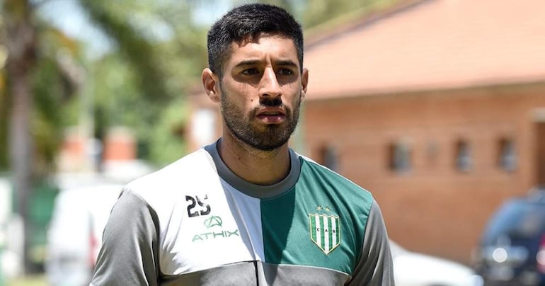 Luciano Leonel Recalde (12/08/95) militará en el Sportivo Luqueño.