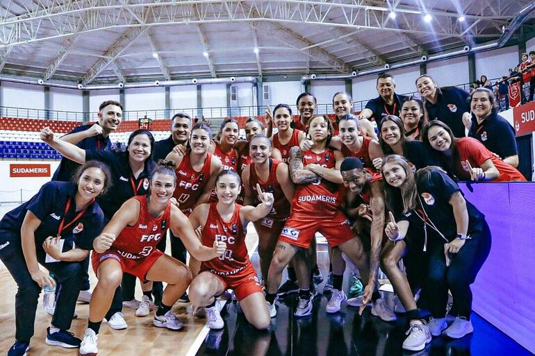 El team de Félix Pérez Cardozo que se anotó nuevamente a un Final Four de la Liga Sudamericana de Baloncesto Femenino.