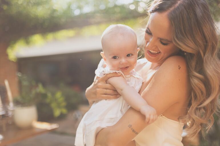 ¡Hermosas, madre e hija! Paulina Angulo y Mila Zavala. (Instagram/Iván Zavala)