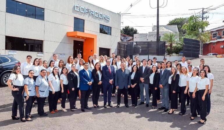 El equipo de Copacons desea a todos sus socios un feliz y próspero 2025.